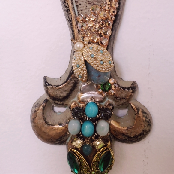 Handmade Turquoise one-of-a-kind wall cross - Picture 12 of 12